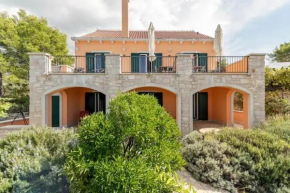 Villa Asteroi'dea - Tiha Mala